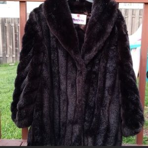 Vintage faux fur coat by Monterey Fashions 16